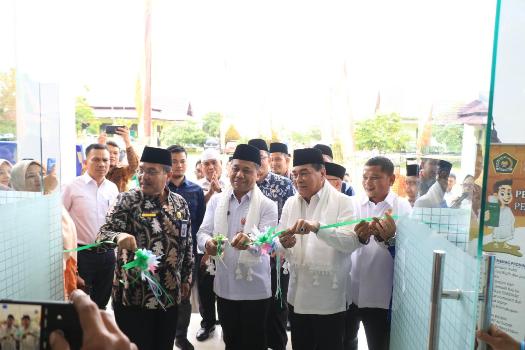 Resmikan Pelayanan Haji dan Umroh Terpadu, Pemkab Kuansing Apresiasi Kemenag dan Komisi 8 DPR RI